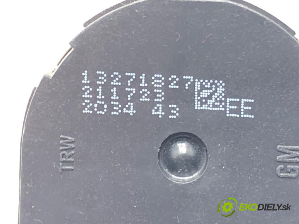 OPEL INSIGNIA A (G09) 2008 - 2017    2.0 CDTI (68) 96 kW [131 KM] olej napędowy 2008 - 2017  Prepínač nastavenia spätných zrkadiel 13271827 (Prepínač/spínač/tlačidlo a ovládač kúrenia)