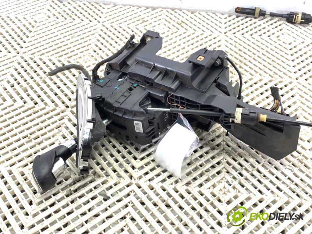 OPEL INSIGNIA A (G09) 2008 - 2017    2.0 CDTI (68) 96 kW [131 KM] olej napędowy 2008 - 2017  Kulisa 20965276 (Rýchlostná páka (kulisa))