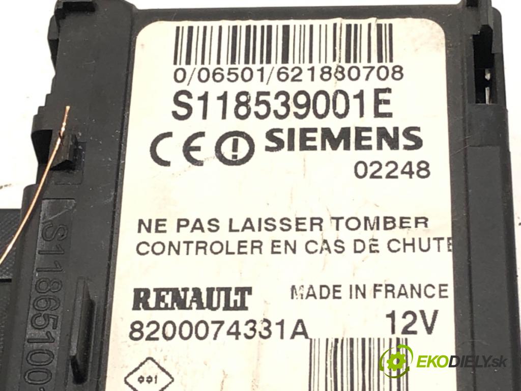 RENAULT MEGANE II (BM0/1_, CM0/1_) 2001 - 2012    1.6 16V (BM0C, CM0C) 83 kW [113 KM] benzyna 2002 - 2008  spinačka 8200074331A (Spínacia skrinka)