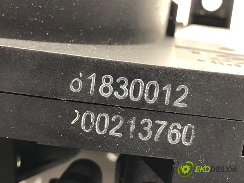 RENAULT MEGANE II (BM0/1_, CM0/1_) 2001 - 2012    1.6 16V (BM0C, CM0C) 83 kW [113 KM] benzyna 2002 - 2008  Prepínač kombinovaný  (Prepínacie páčky pod volantom)