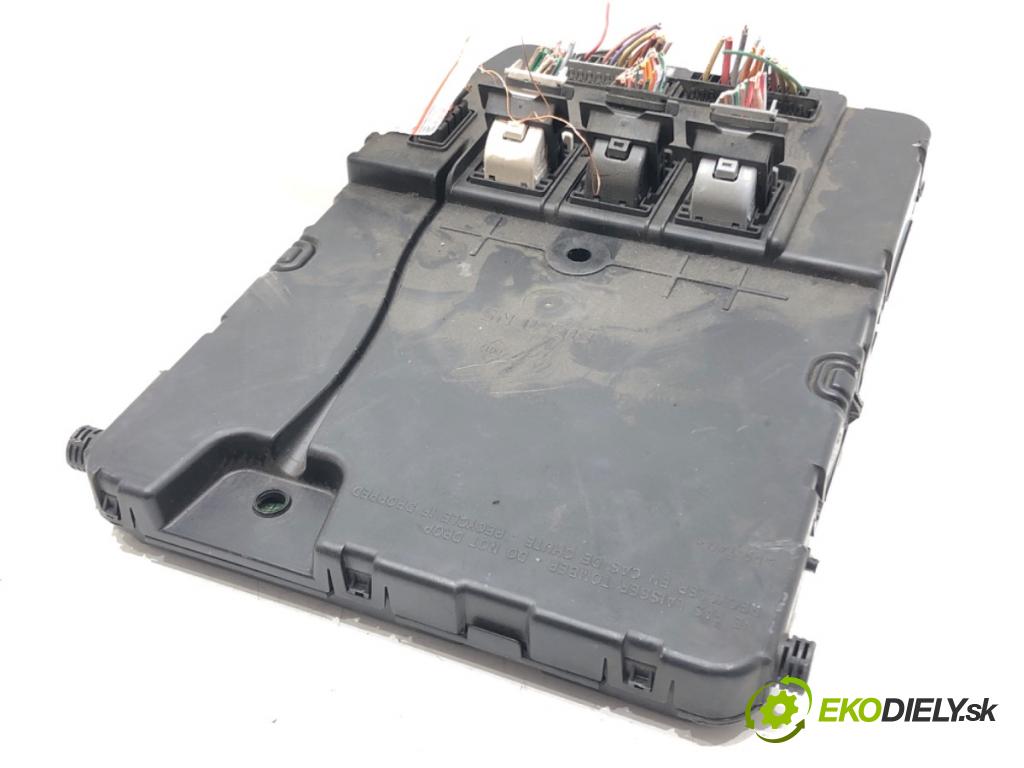 RENAULT MEGANE II (BM0/1_, CM0/1_) 2001 - 2012    1.6 16V (BM0C, CM0C) 83 kW [113 KM] benzyna 2002 - 2008  modul BSI 8200261824 (Pojistkové skříňky)
