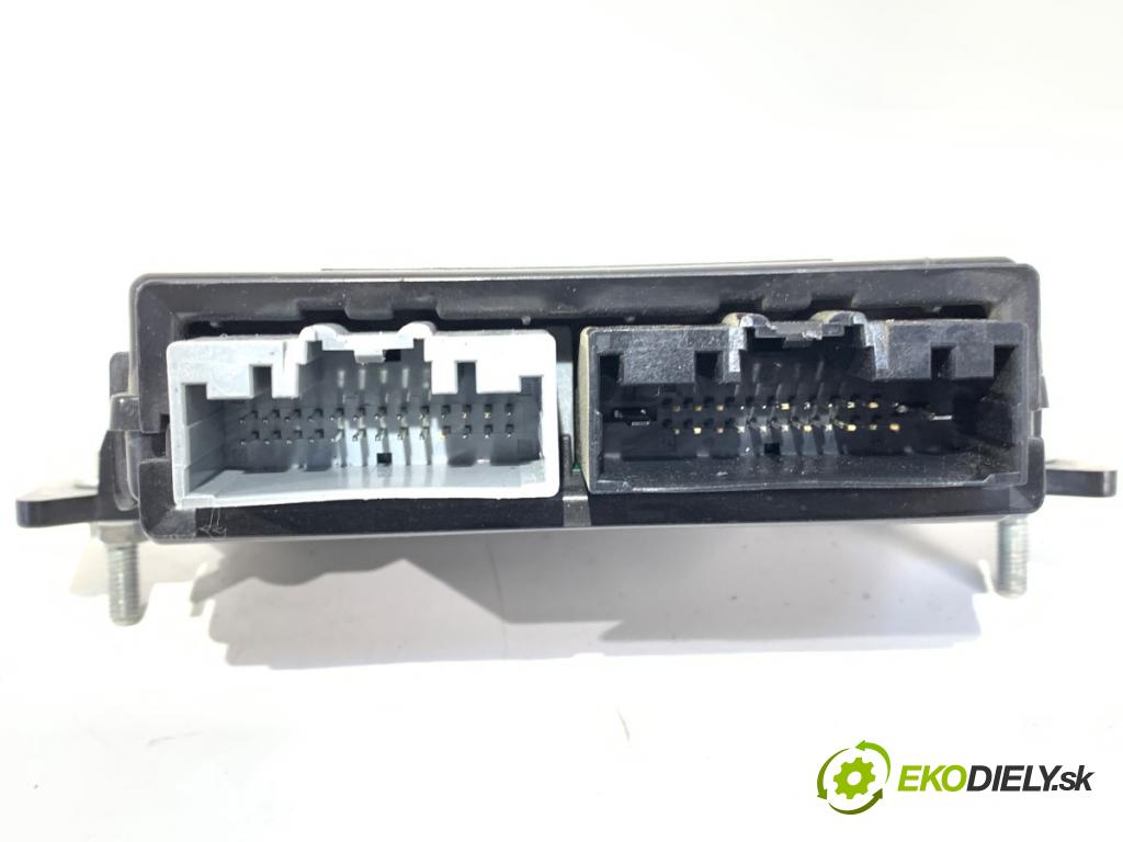 FORD USA MUSTANG coupe 2014 - 2022    2.3 EcoBoost 233 kW [317 KM] benzyna 2015 - 2022  Modul svetiel FR3T-14D644-BE (Riadiaca jednotka ostatné)