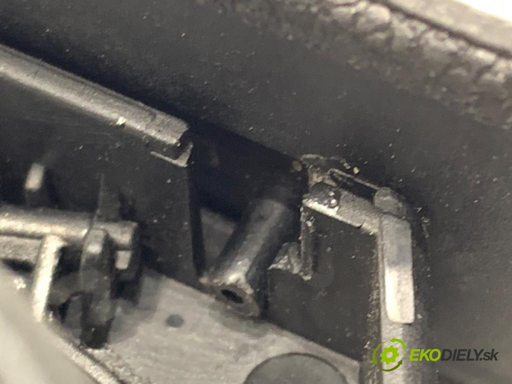 BMW 5 (E60) 2001 - 2010    530 d 160 kW [218 KM] olej napędowy 2002 - 2005  Držiak na nápoje  (Úchyt, držiak na nápoje)