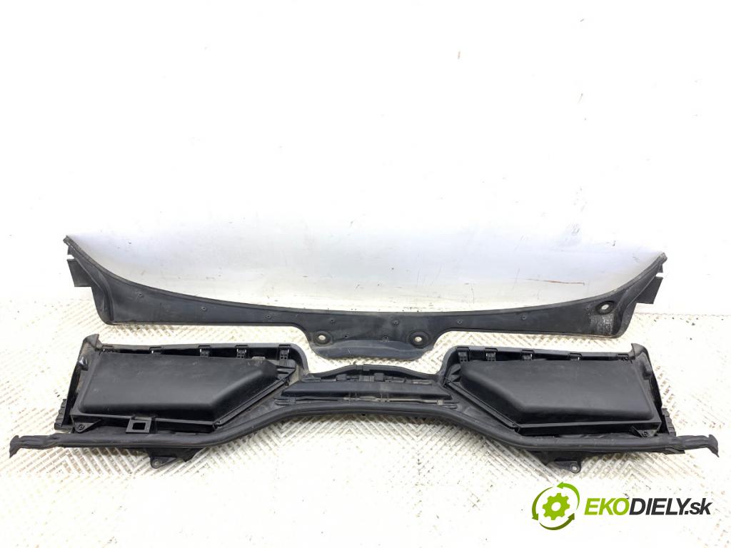 BMW 5 (E60) 2001 - 2010    530 d 160 kW [218 KM] olej napędowy 2002 - 2005  Torpédo, plast pod čelné okno  (Torpédo)