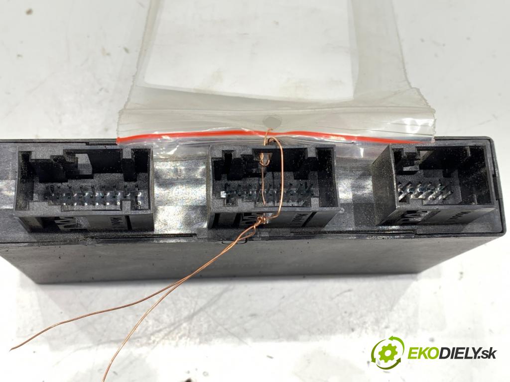 BMW 5 (E60) 2001 - 2010    530 d 160 kW [218 KM] olej napędowy 2002 - 2005  modul PDC 6942677 (Ostatní)