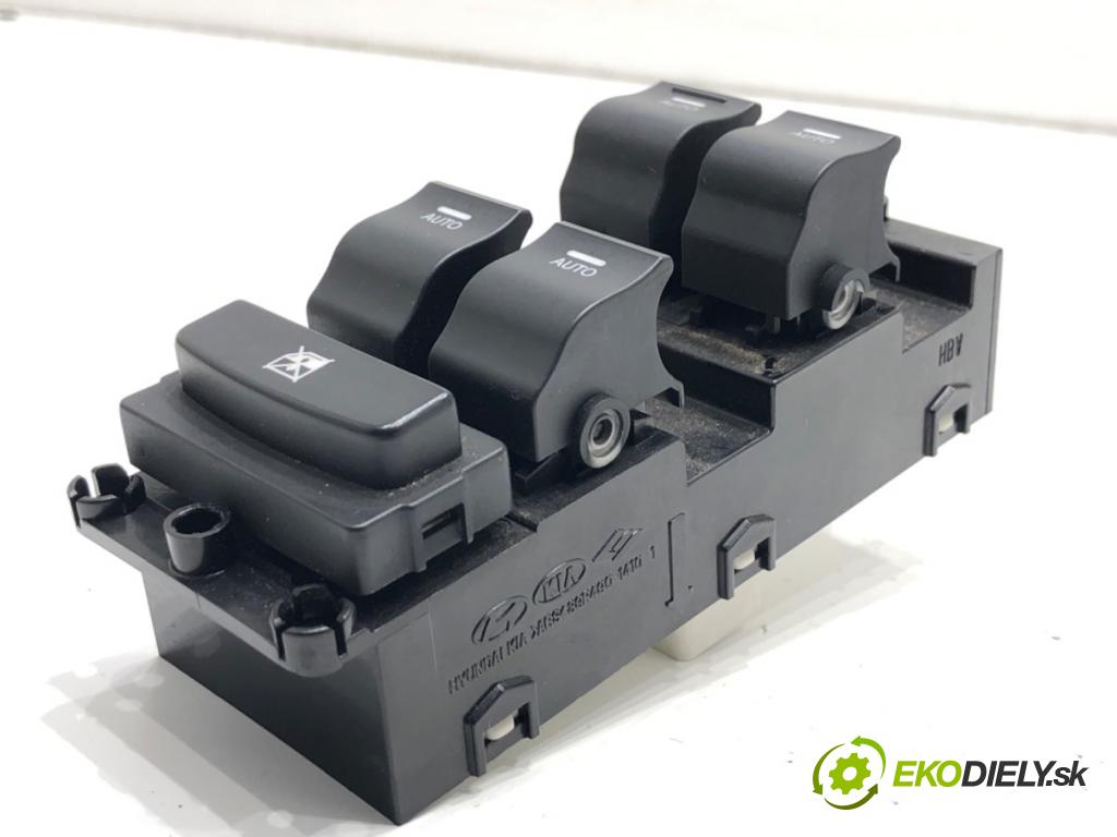 HYUNDAI i40 I (VF) 2012 - 2022    1.7 CRDi 100 kW [136 KM] olej napędowy 2012 - 2022  přepínač oken 93570-3Z000 (Ovládaní topení a přepínače)