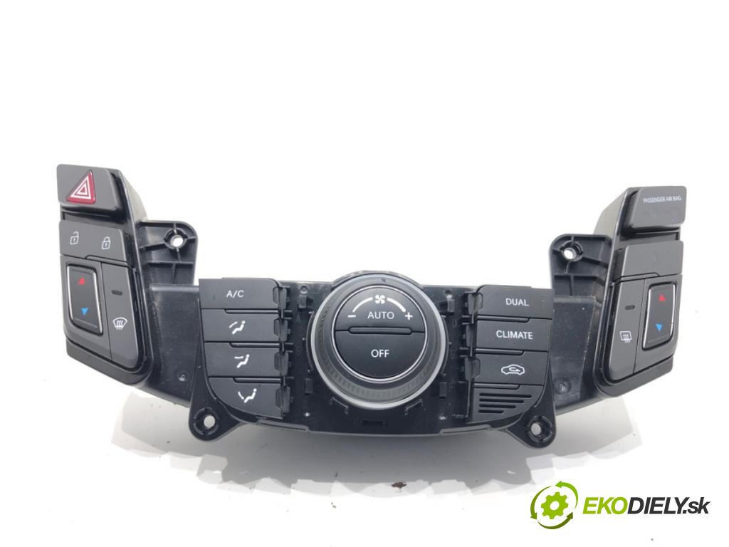 HYUNDAI i40 I (VF) 2012 - 2022    1.7 CRDi 100 kW [136 KM] olej napędowy 2012 - 2022  Panel ovládania kúrenia 97250-3Z660 (Prepínacie páčky pod volantom)