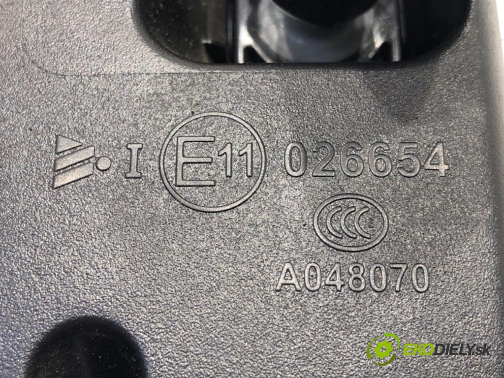 HYUNDAI i40 I (VF) 2012 - 2022    1.7 CRDi 100 kW [136 KM] olej napędowy 2012 - 2022  zpětné zrcátko vnitřní 026654 (Světla vnitřní)