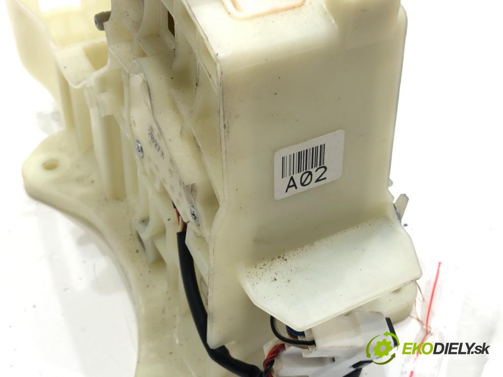 HYUNDAI i40 I (VF) 2012 - 2022    1.7 CRDi 100 kW [136 KM] olej napędowy 2012 - 2022  Kulisa  (Rýchlostná páka (kulisa))