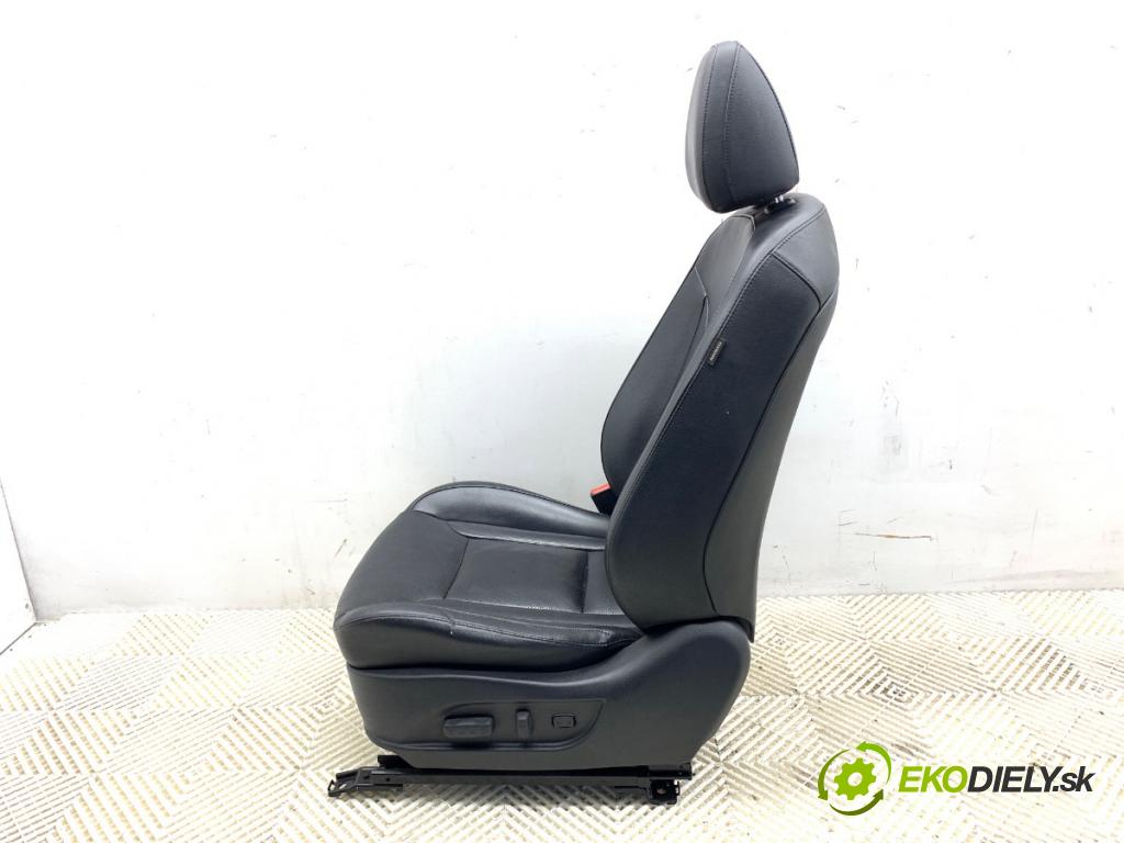 HYUNDAI i40 I (VF) 2012 - 2022    1.7 CRDi 100 kW [136 KM] olej napędowy 2012 - 2022  Sedadlo ľavy predný