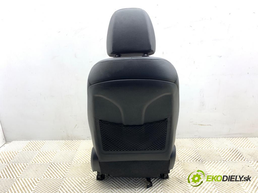HYUNDAI i40 I (VF) 2012 - 2022    1.7 CRDi 100 kW [136 KM] olej napędowy 2012 - 2022  Sedadlo ľavy predný