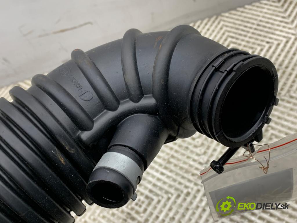 HYUNDAI i40 I (VF) 2012 - 2022    1.7 CRDi 100 kW [136 KM] olej napędowy 2012 - 2022  Rúra turba 28130-3Z300