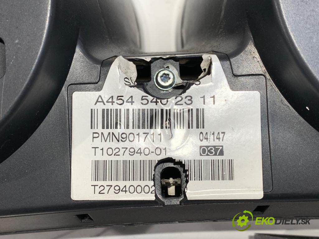SMART FORFOUR (454) 2004 - 2006    1.1 (454.030) 55 kW [75 KM] benzyna 2004 - 2006  Prístrojovka A4545402311 (Prístrojová doska, displej)