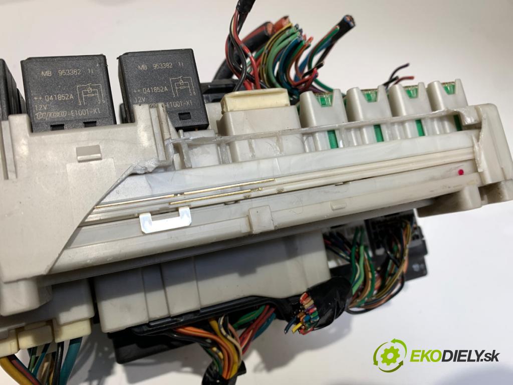 SMART FORFOUR (454) 2004 - 2006    1.1 (454.030) 55 kW [75 KM] benzyna 2004 - 2006  modul BSI MN901820 (Pojistkové skříňky)