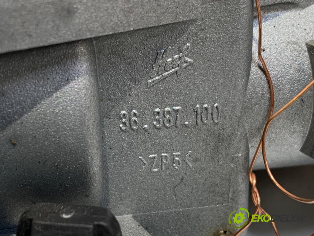 SMART FORFOUR (454) 2004 - 2006    1.1 (454.030) 55 kW [75 KM] benzyna 2004 - 2006  spinačka MR955230 (Spínacia skrinka)