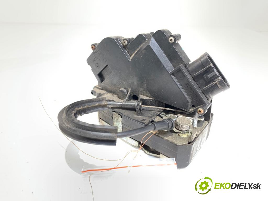 SMART FORFOUR (454) 2004 - 2006    1.1 (454.030) 55 kW [75 KM] benzyna 2004 - 2006  zámok dveře pravý zadní část A4547300035
