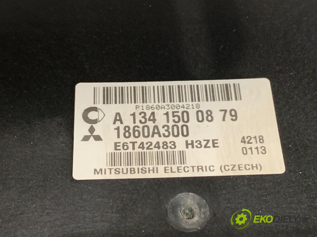SMART FORFOUR (454) 2004 - 2006    1.1 (454.030) 55 kW [75 KM] benzyna 2004 - 2006  riadiaca jednotka Motor A1341500879 (Riadiaca jednotka)