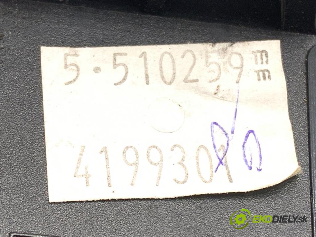 RENAULT LAGUNA III (BT0/1) 2007 - 2015    2.0 dCi (BT07, BT0J, BT14, BT1A, BT1S) 96 kW [131 KM] olej napędowy 2007 - 2015  Držiak na nápoje  (Úchyt, držiak na nápoje)