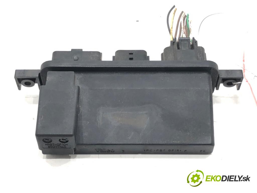 RENAULT LAGUNA III (BT0/1) 2007 - 2015    2.0 dCi (BT07, BT0J, BT14, BT1A, BT1S) 96 kW [131 KM] olej napędowy 2007 - 2015  Modul svetiel 285800001R (Riadiaca jednotka ostatné)