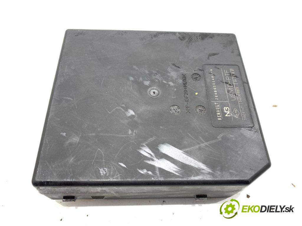 RENAULT LAGUNA III (BT0/1) 2007 - 2015    2.0 dCi (BT07, BT0J, BT14, BT1A, BT1S) 96 kW [131 KM] olej napędowy 2007 - 2015  modul BSI 284B60014R (Pojistkové skříňky)