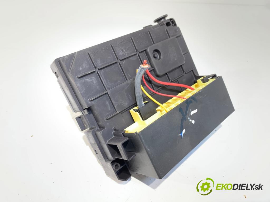 CITROEN C4 II (NC_) 2009 - 2022    1.6 HDi 115 84 kW [114 KM] olej napędowy 2012 - 2022  Modul BSM 9807427980 (Riadiaca jednotka ostatné)