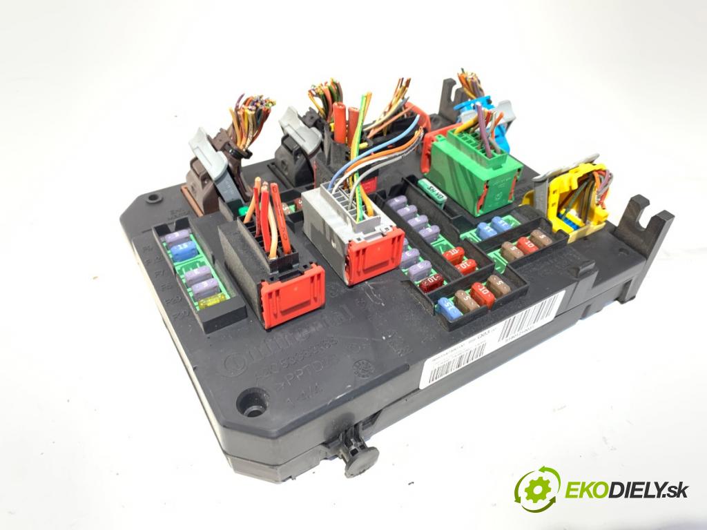 CITROEN C4 II (NC_) 2009 - 2022    1.6 HDi 115 84 kW [114 KM] olej napędowy 2012 - 2022  modul BSI 9665547480 (Pojistkové skříňky)