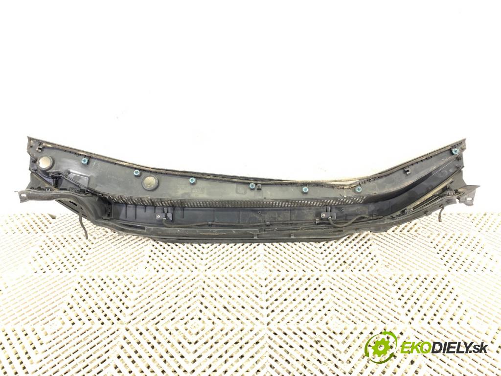 HONDA JAZZ III (GE_, GG_, GP_, ZA_) 2007 - 2022    1.2 (GG1) 66 kW [90 KM] benzyna 2008 - 2022  torpédo plast pod čelní okno  (Torpéda)