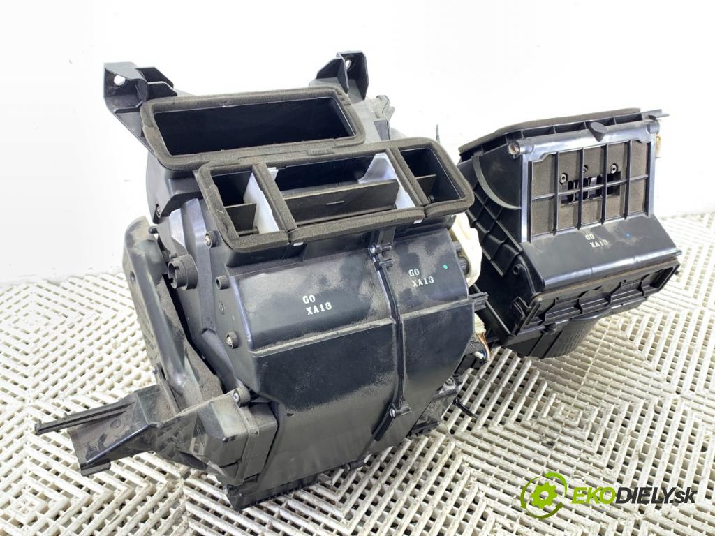 HONDA JAZZ III (GE_, GG_, GP_, ZA_) 2007 - 2022    1.2 (GG1) 66 kW [90 KM] benzyna 2008 - 2022  topné těleso radiátor topení  (Radiátory topení)