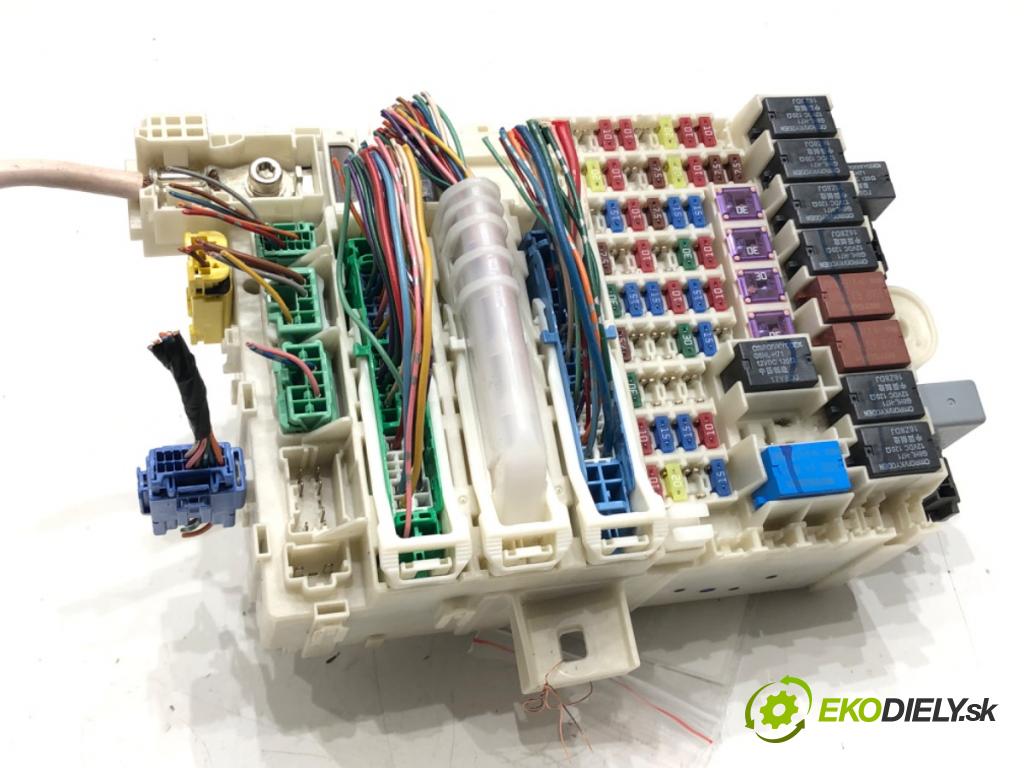 HONDA JAZZ III (GE_, GG_, GP_, ZA_) 2007 - 2022    1.2 (GG1) 66 kW [90 KM] benzyna 2008 - 2022  modul BSI TF0-G010 (Pojistkové skříňky)