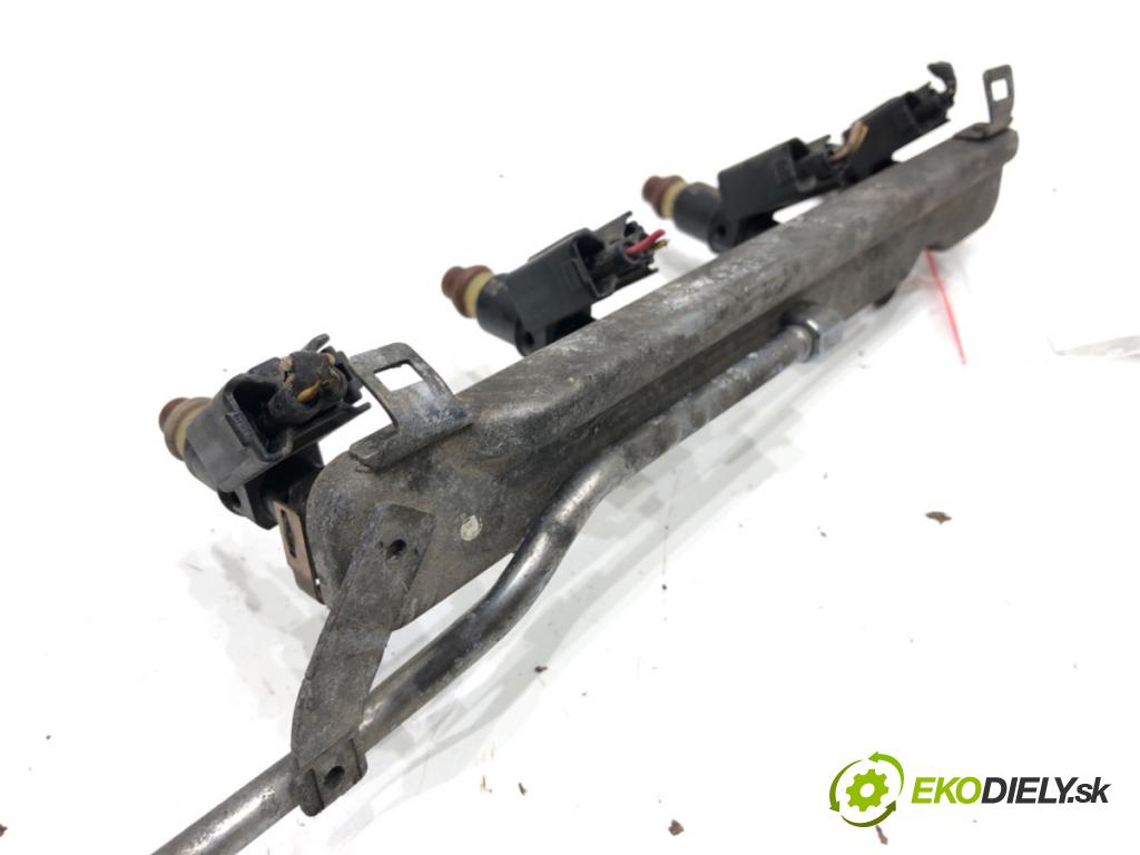 HONDA JAZZ III (GE_, GG_, GP_, ZA_) 2007 - 2022    1.2 (GG1) 66 kW [90 KM] benzyna 2008 - 2022  Lišta vstrekovacia  (Vstrekovacia lišta)