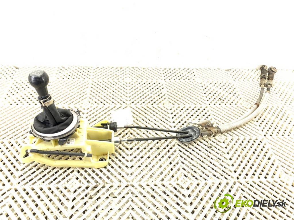 HONDA JAZZ III (GE_, GG_, GP_, ZA_) 2007 - 2022    1.2 (GG1) 66 kW [90 KM] benzyna 2008 - 2022  Kulisa  (Rýchlostná páka (kulisa))