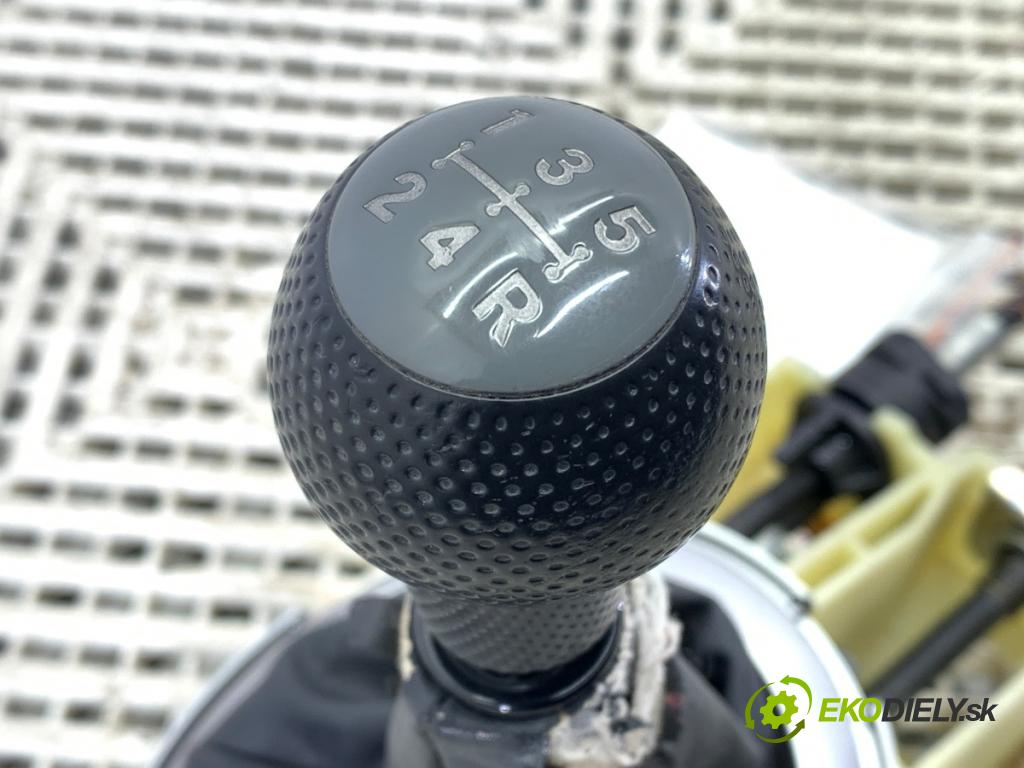 HONDA JAZZ III (GE_, GG_, GP_, ZA_) 2007 - 2022    1.2 (GG1) 66 kW [90 KM] benzyna 2008 - 2022  Kulisa  (Rýchlostná páka (kulisa))