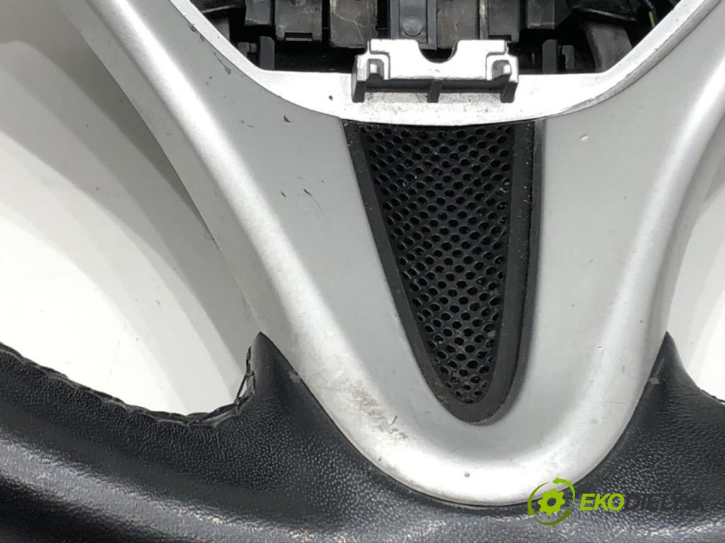 HONDA JAZZ III (GE_, GG_, GP_, ZA_) 2007 - 2022    1.2 (GG1) 66 kW [90 KM] benzyna 2008 - 2022  Volant  (Volant)