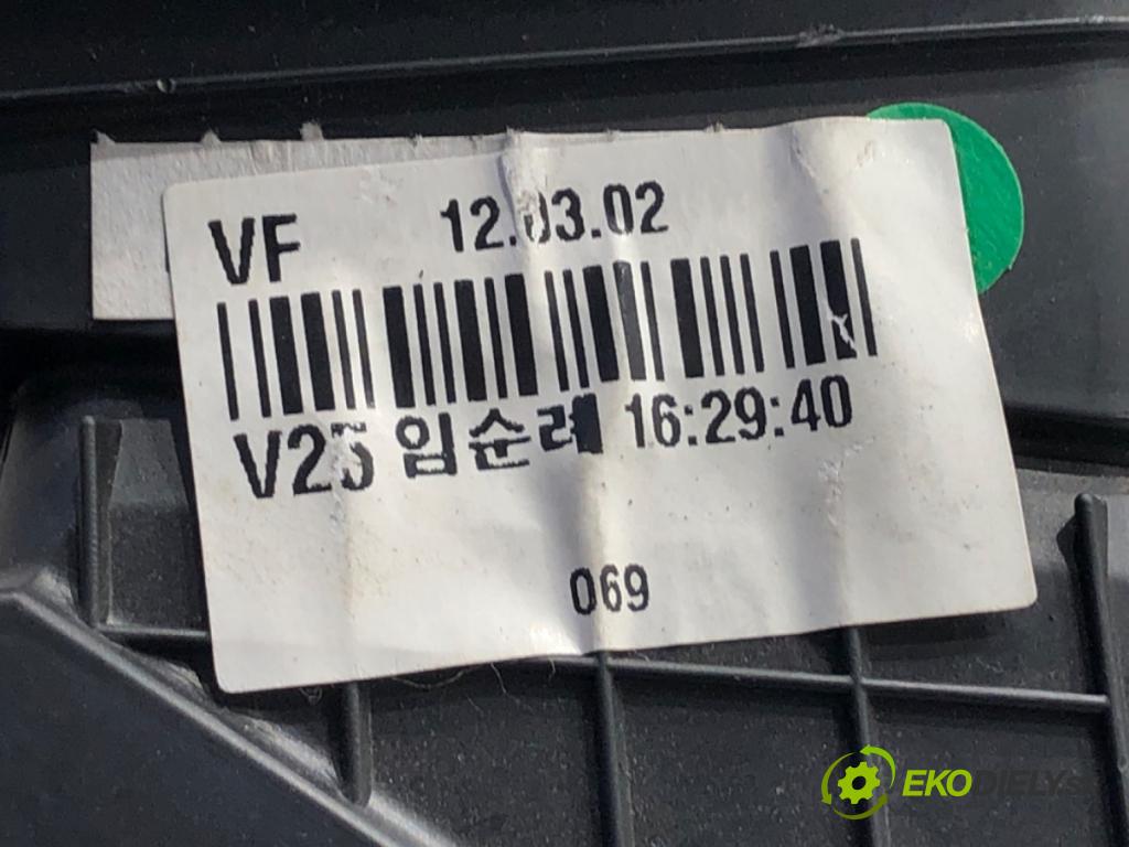 HYUNDAI i40 I (VF) 2012 - 2022    1.7 CRDi 100 kW [136 KM] olej napędowy 2012 - 2022  Mriežky kúrenia stredna 97410-3Z000 97420-3Z000 (Mriežka kúrenia (fukár))
