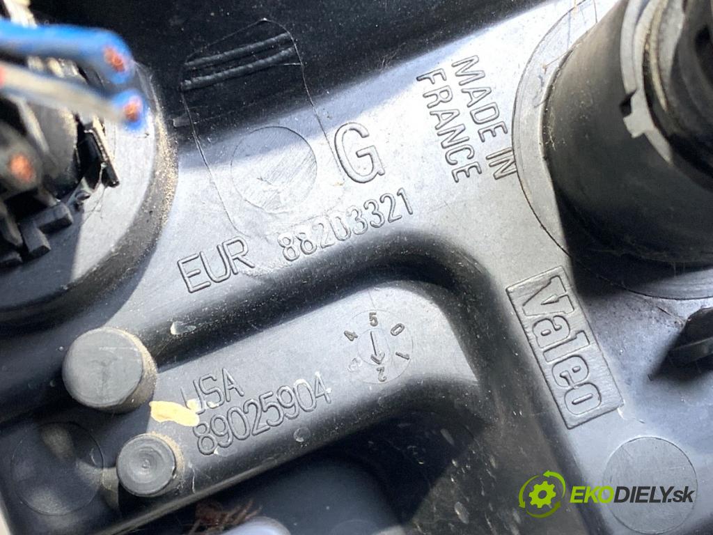LAND ROVER FREELANDER I (L314) 1998 - 2006    1.8 i 16V 4x4 88 kW [120 KM] benzyna 1998 - 2000  světlomet levý přední část 89025904