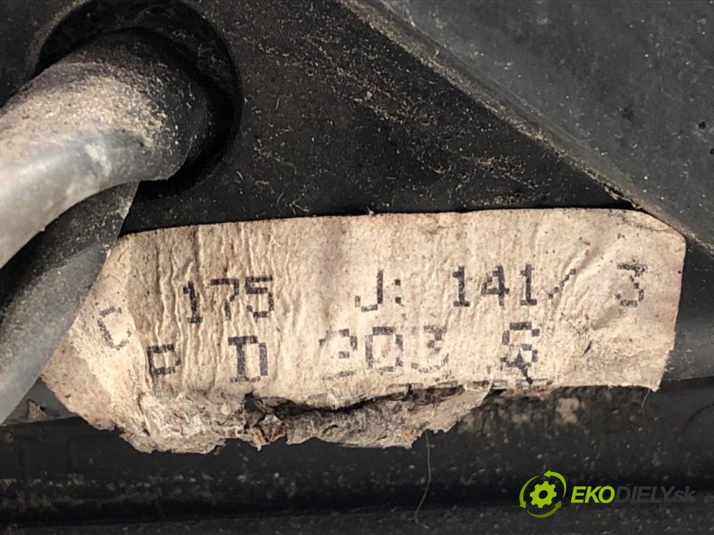 PEUGEOT 807 (EB_) 2002 - 2022    2.2 116 kW [158 KM] benzyna 2002 - 2022  zpětné zrcátko pravý