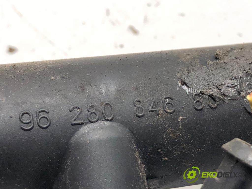 PEUGEOT 807 (EB_) 2002 - 2022    2.2 116 kW [158 KM] benzyna 2002 - 2022  Lišta vstrekovacia 9628084680 (Vstrekovacia lišta)