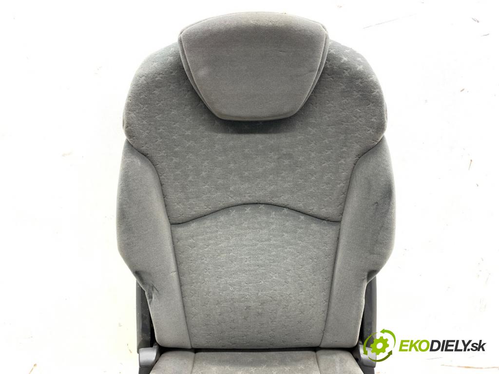 PEUGEOT 807 (EB_) 2002 - 2022    2.2 116 kW [158 KM] benzyna 2002 - 2022  Sedadlo zad