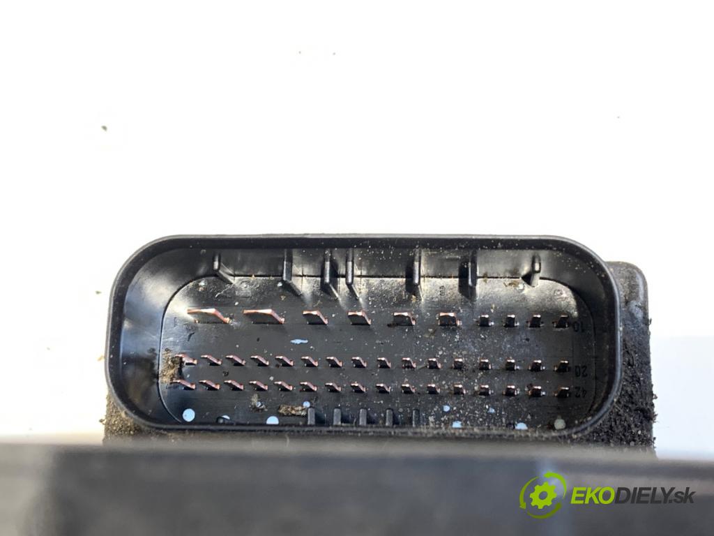 AUDI A4 B6 (8E2) 2000 - 2005    2.5 TDI quattro 132 kW [180 KM] olej napędowy 2000 - 2004  Pumpa ABS 0265950012 (Pumpa ABS)