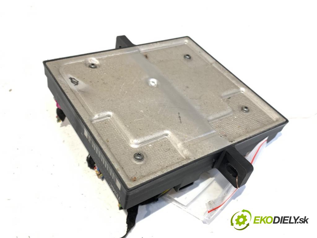 AUDI A4 B6 (8E2) 2000 - 2005    2.5 TDI quattro 132 kW [180 KM] olej napędowy 2000 - 2004  Modul svetiel 8E0907279E (Riadiaca jednotka ostatné)