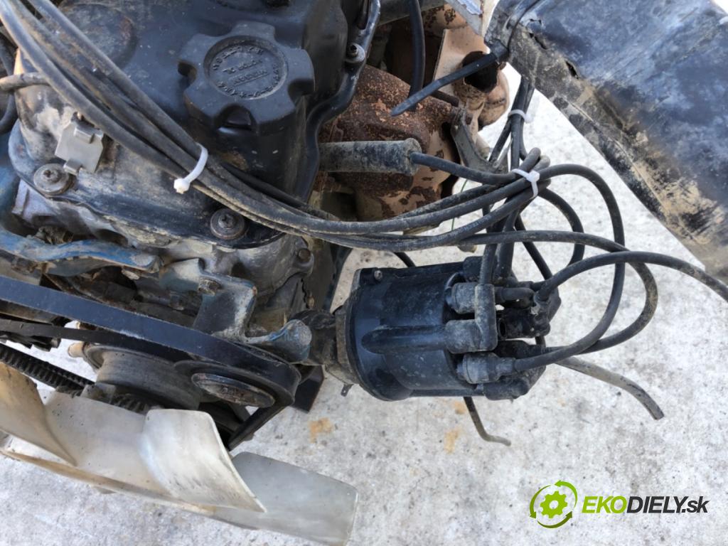 NISSAN TERRANO I samochód terenowy zamknięty 1988 74 kW 2.4 2389 Motor Z24i (Motor)