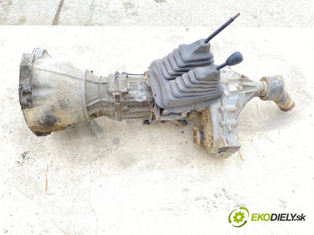 NISSAN TERRANO I (WD21) 1986 - 1996    2.4 74 kW [101 KM] benzyna 1986 - 1995  Prevodovka  (Prevodovka)