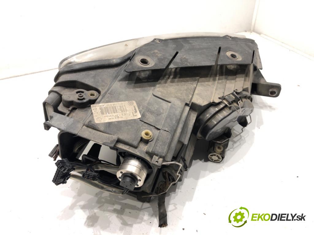 VW PASSAT B6 Variant (3C5) 2005 - 2011    2.0 TDI 103 kW [140 KM] olej napędowy 2005 - 2009  světlomet pravý přední část XENON 3C0941753G