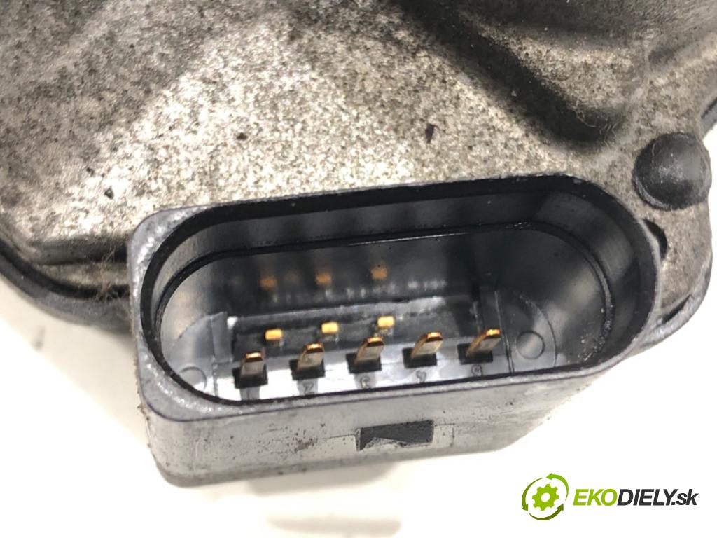 VW PASSAT B6 Variant (3C5) 2005 - 2011    2.0 TDI 103 kW [140 KM] olej napędowy 2005 - 2009  Škrtiaca klapka 03G128063A (Škrtiaca klapka)