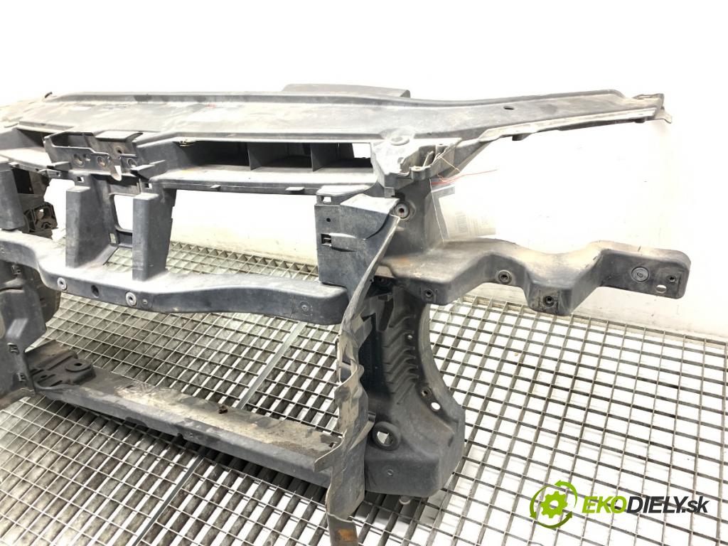 VW PASSAT B6 Variant (3C5) 2005 - 2011    2.0 TDI 103 kW [140 KM] olej napędowy 2005 - 2009  držák přední část 3C0805588D (Výztuhy přední)