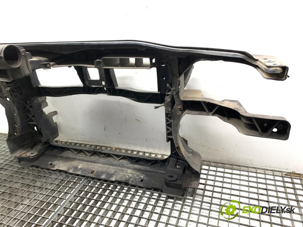 VW PASSAT B6 Variant (3C5) 2005 - 2011    2.0 TDI 103 kW [140 KM] olej napędowy 2005 - 2009  držák přední část 3C0805588D (Výztuhy přední)