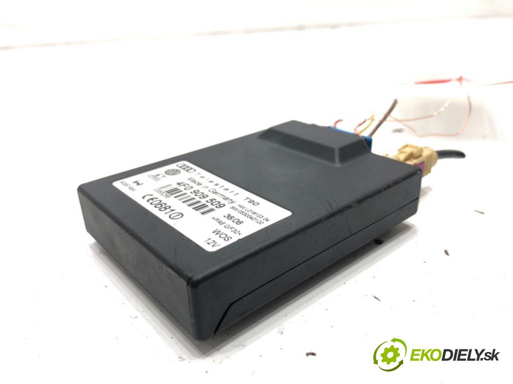 VW PASSAT B6 Variant (3C5) 2005 - 2011    2.0 TDI 103 kW [140 KM] olej napędowy 2005 - 2009  Modul ťažného oka 4F0909509 (Riadiaca jednotka ostatné)