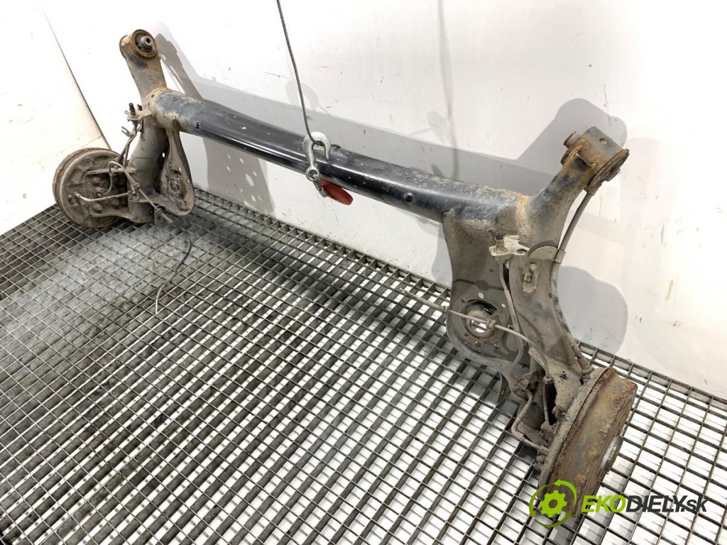 TOYOTA AYGO (_B4_) 2014 - 2022    1.0 (KGB40) 51 kW [69 KM] benzyna 2014 - 2022  výztuha zadní část