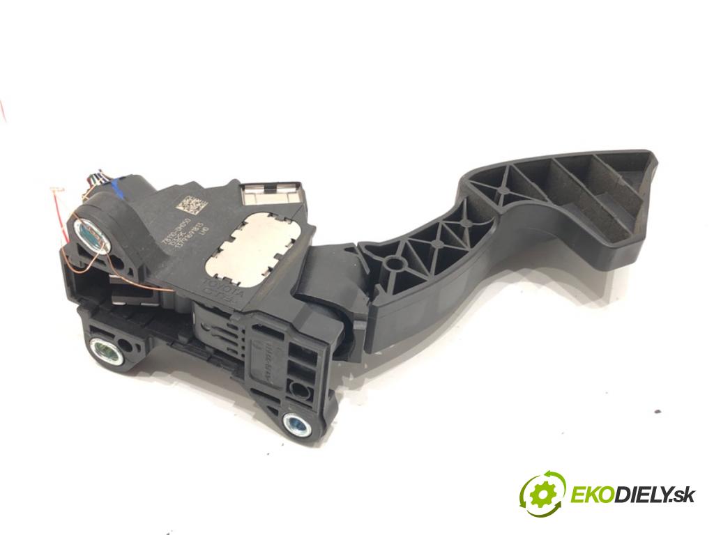 TOYOTA AYGO (_B4_) 2014 - 2022    1.0 (KGB40) 51 kW [69 KM] benzyna 2014 - 2022  Potenciometer plynu 78110-0H050 (Pedál)