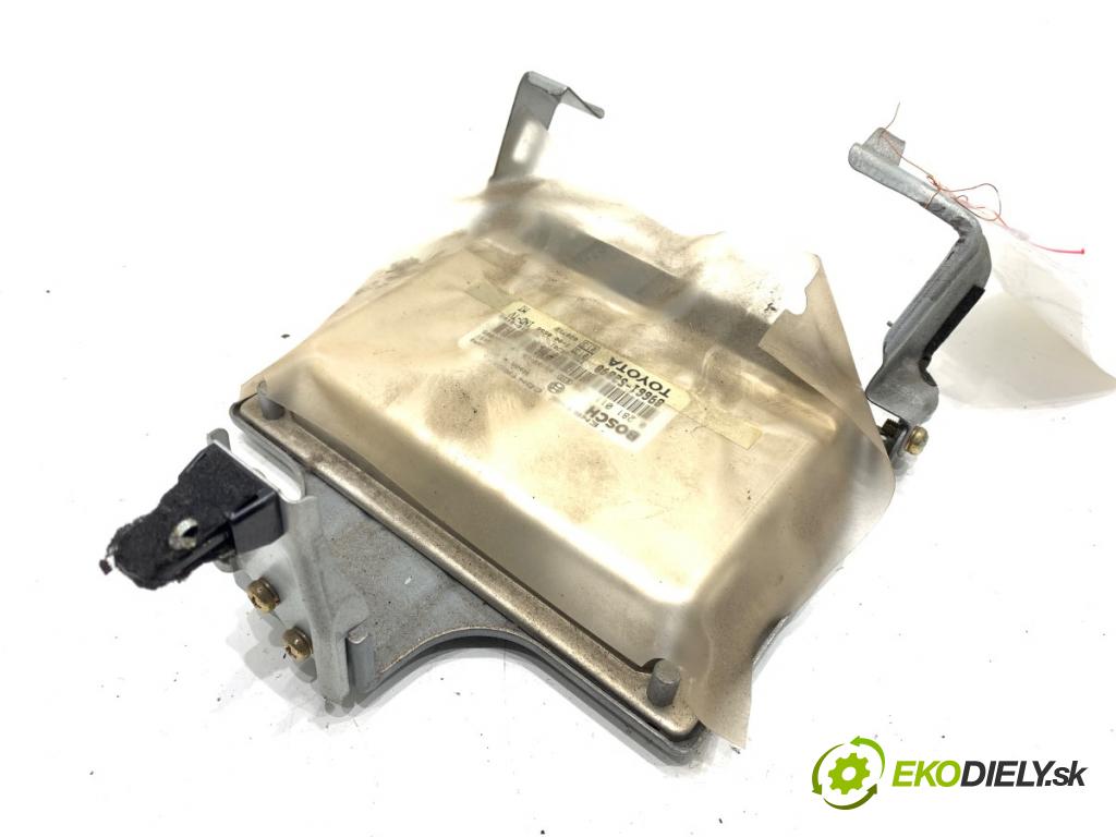 TOYOTA YARIS (_P1_) 1999 - 2005    1.4 D-4D (NLP10_) 55 kW [75 KM] olej napędowy 2001 - 2005  riadiaca jednotka Motor 89661-52890 (Riadiaca jednotka)